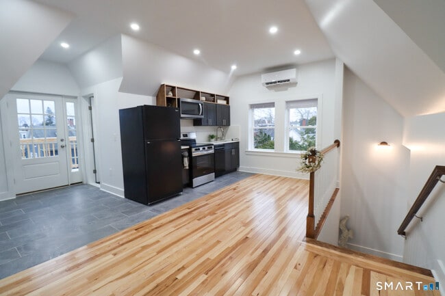 Photo - 55 Channing St Unit 3