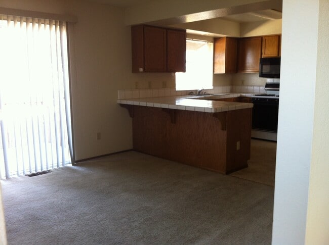 Photo - 387 Redwood Heights Ct