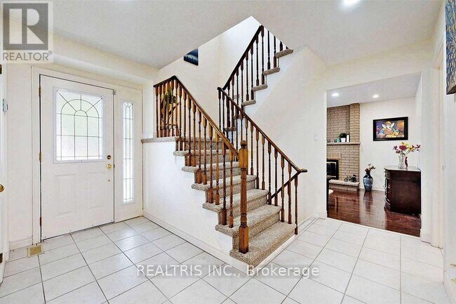 Photo - 68 Gretman Crescent