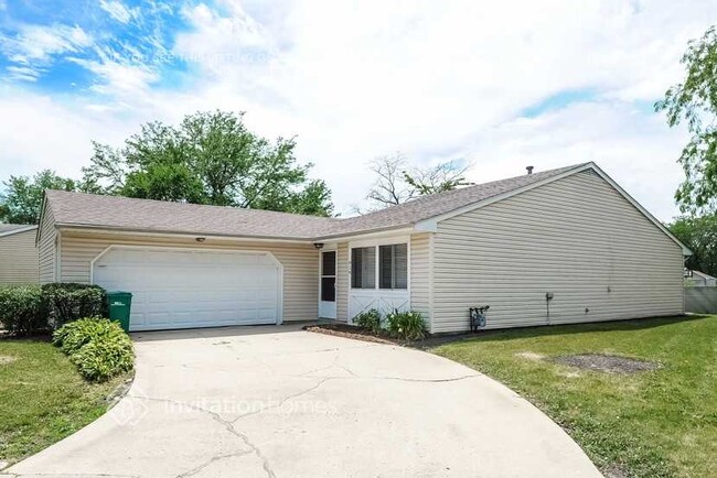 Photo - 919 Surrey Ct