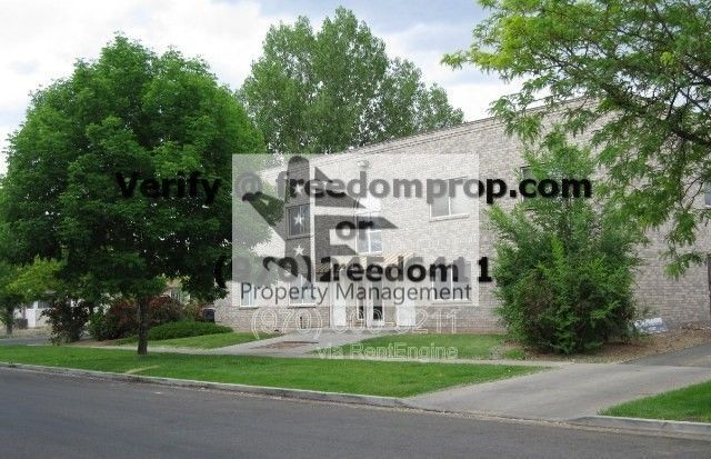 Building Photo - 1102 Belford Ave Unit D