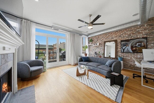 Photo - 5302 N Winthrop Ave