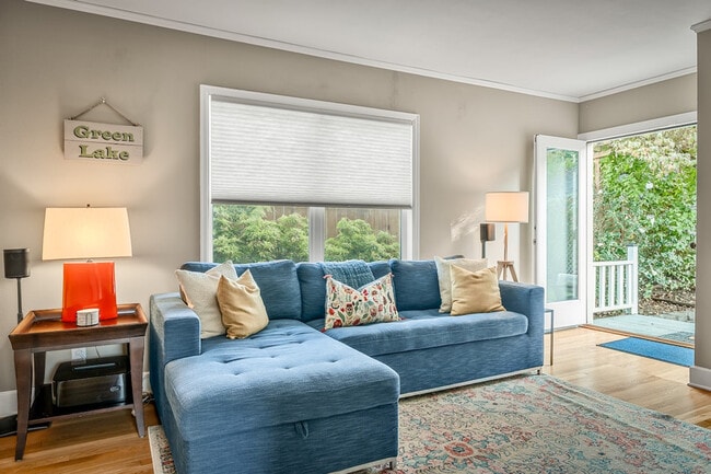 Photo - 5919 Kirkwood Pl N Unit SI ID1607402P