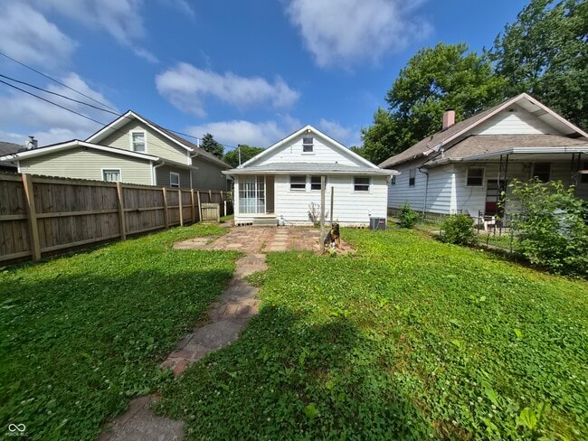 Photo - 925 N Somerset Ave