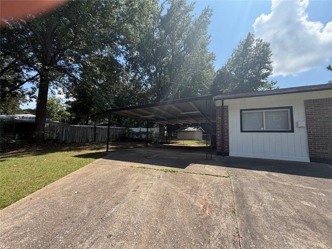 1633 Slate Rd