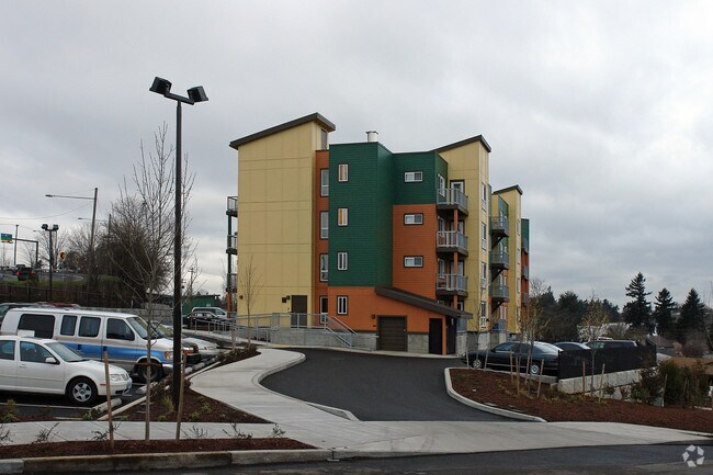 Broadway Vantage Apartments