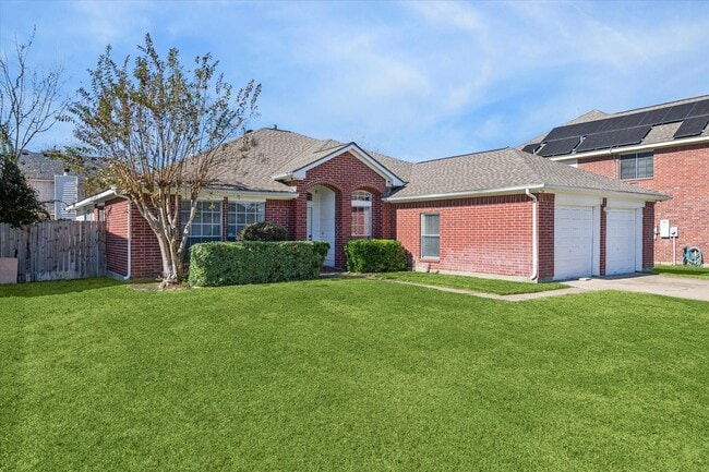 Photo - 3414 Sapling Oak Dr