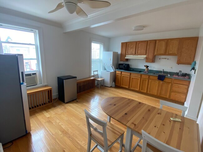 Cocina comedor - 106 Quincy Plz NE