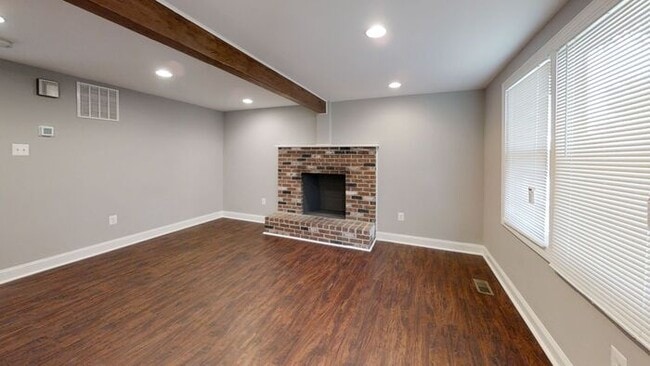 Photo - 3 Bedrooms 2.5 Bathrooms in Reisterstown