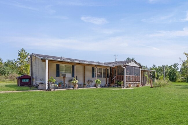 Building Photo - 806 Co Rd 2112