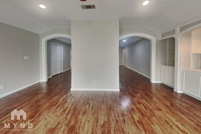 Photo - 16915 Misty Creek Dr