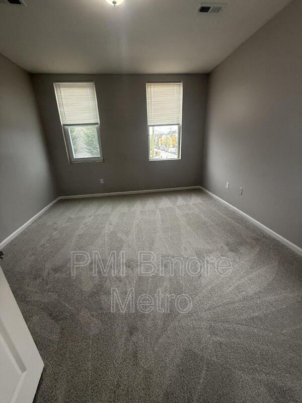 Photo - 2643 E Madison St Unidad B