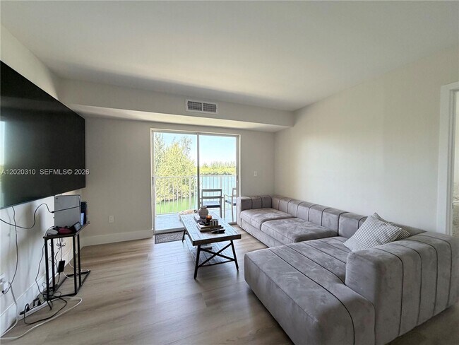 Photo - 8240 SW 210th St Unit 302