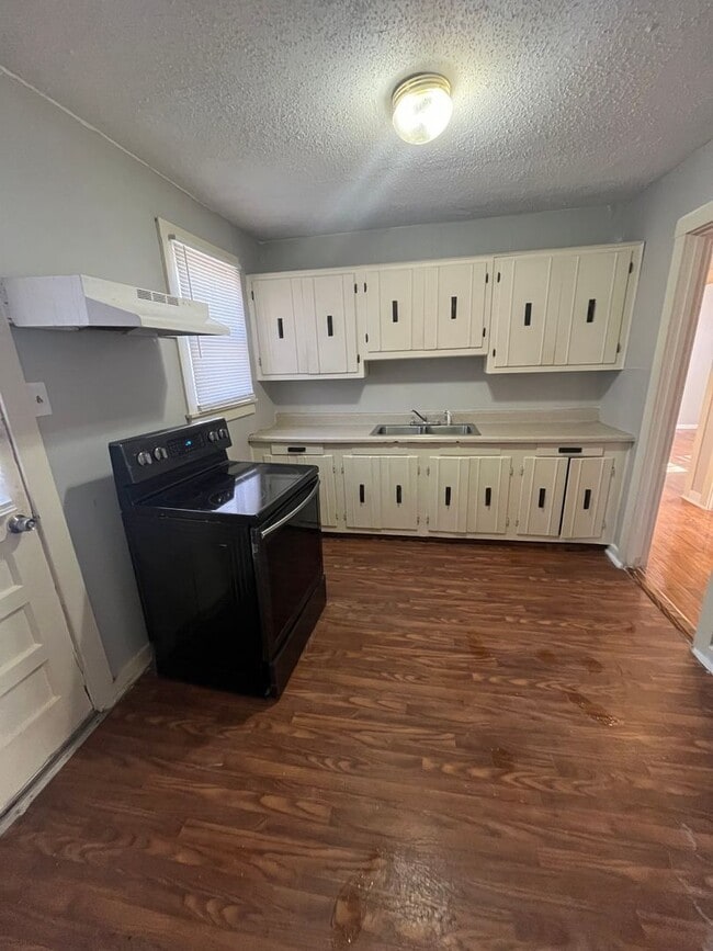 Photo - Beautiful House in quite neighborhood