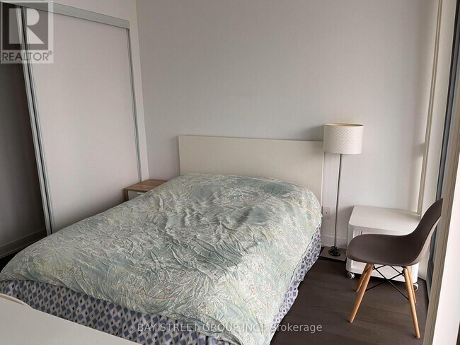 57 St Joseph St Unit 2510