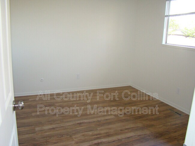 Photo - 1108 Baker St Unidad A