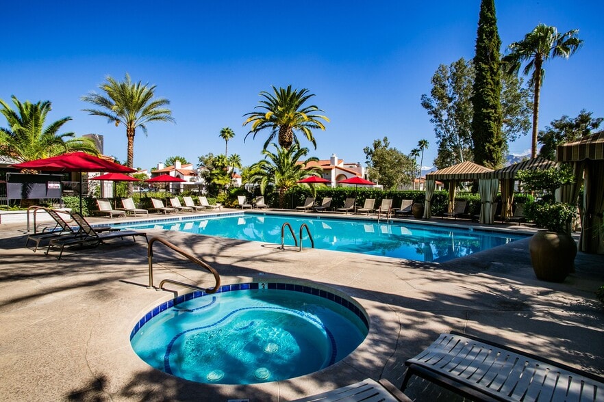 Year Round Spa/ Hot Tub