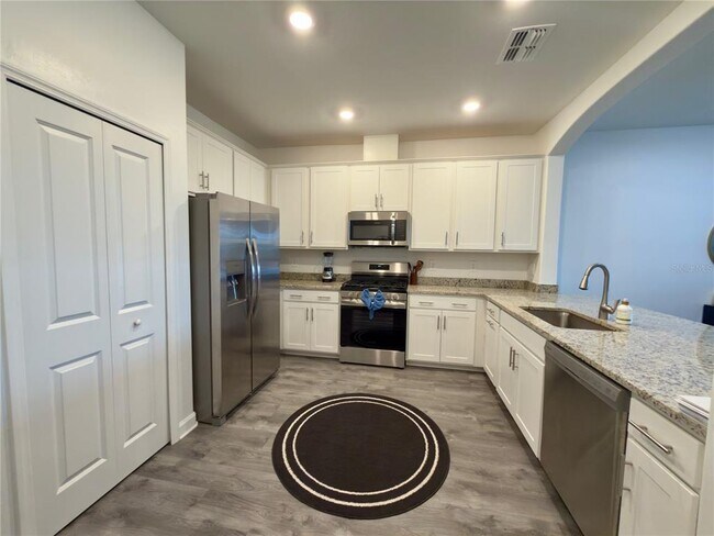 Photo - 5523 Sapphire Stone Cv