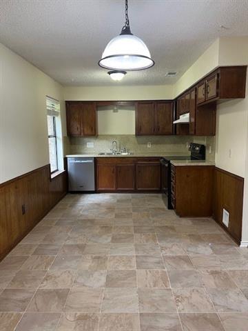 Photo - 404 Renfro St House