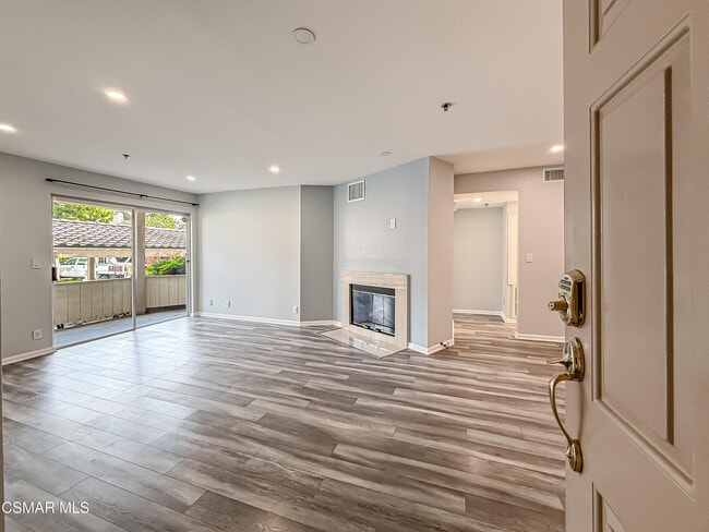 Photo - 5744 Oak Bend Ln