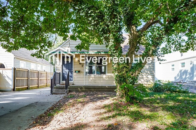 Photo - 567 S Weyant Ave