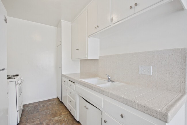 Photo - 10250 Palms Blvd.