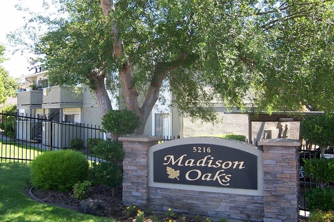 Madison Oaks Apartments - Madison Oaks Apartments