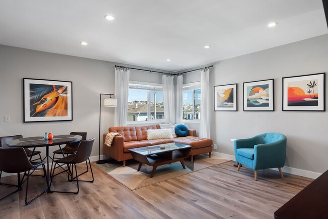 Photo - 617 Loma Dr Unit 617