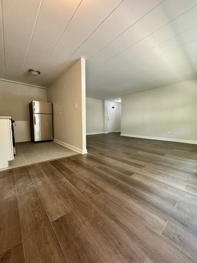 Photo - 7301 N Ridge Blvd
