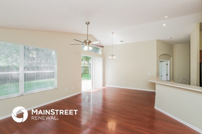 475 Sedgewood Cir