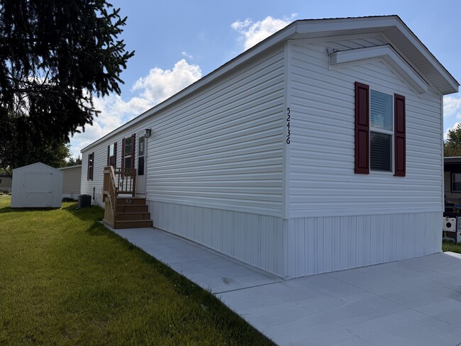 Building Photo - 52436 Winston Ct