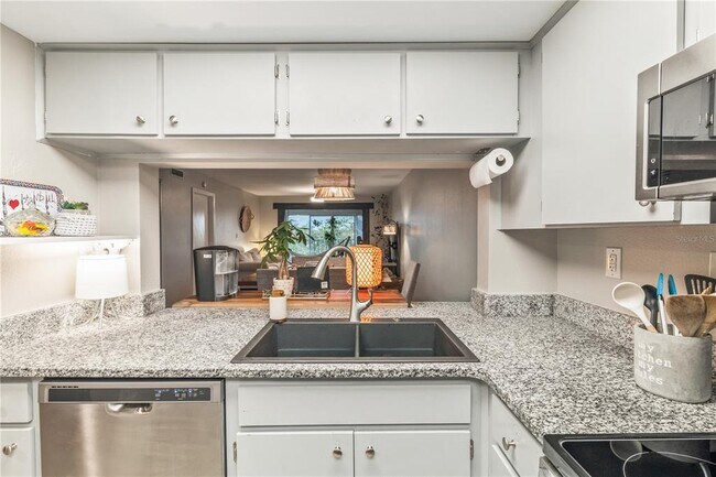 Photo - 90 S Highland Ave Unit 402