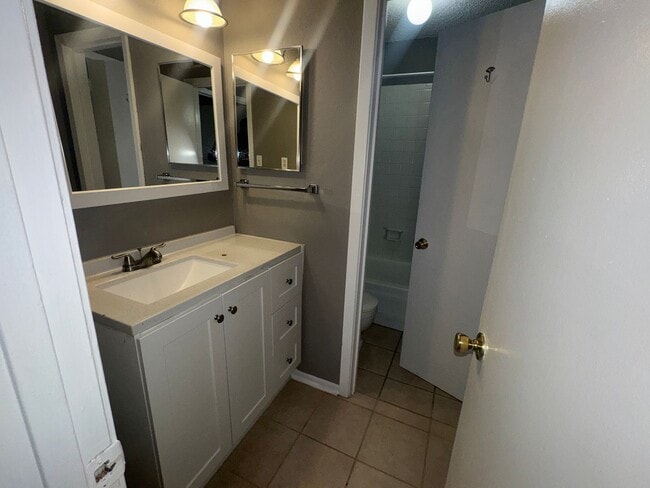 Photo - 6747 Quail Hollow Ct