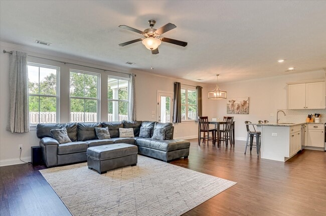 Photo - 153 Brighton Landing Dr