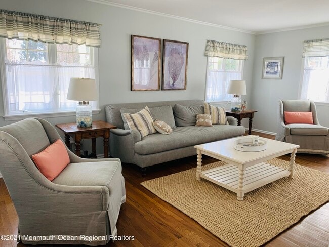 Photo - 506 Monmouth Ave