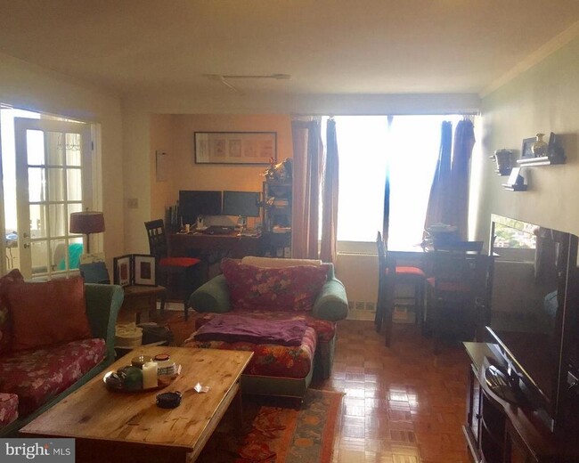 Photo - 604-36 S Washington Square Apartamento Unidad 2911