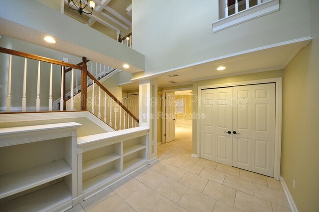 Photo - 2198 Goodwood Blvd SE