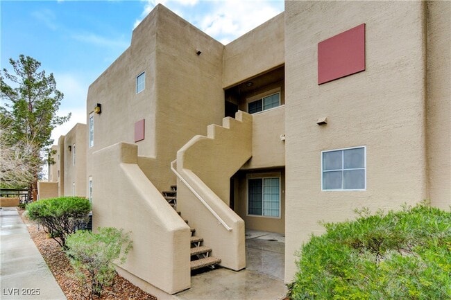 Building Photo - 1908 High Valley Ct Unit 105 Rental
