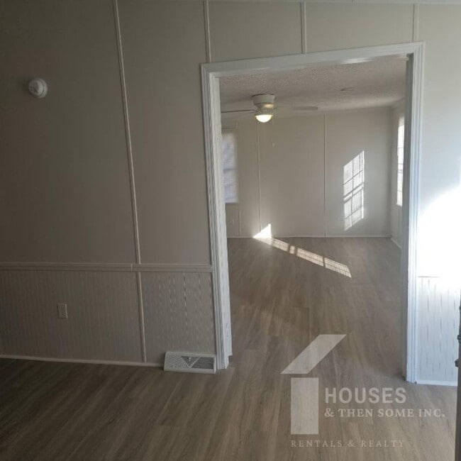 Photo - 214 Double Bridge Rd