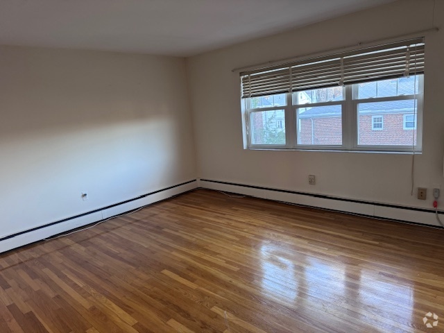 Building Photo - 1160 Massachusetts Ave Unit 6 Rental