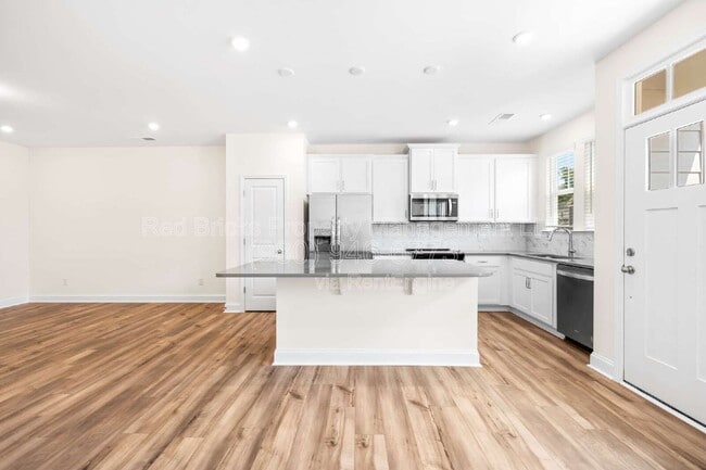 Photo - 1528 Cedar Tree Dr