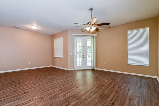 Photo - 1809 Ironwood Way