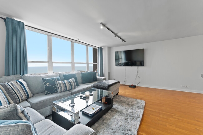 Photo - 655 W Irving Park Rd Unit 4408