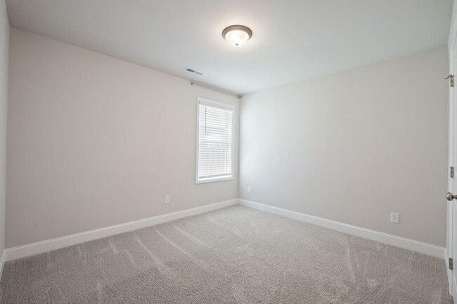 Photo - 236 Cherry Laurel Dr