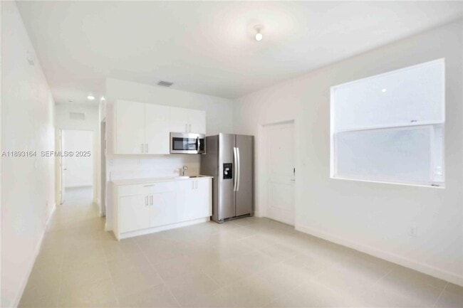 Photo - 16261 SW 148th Ave Unidad A