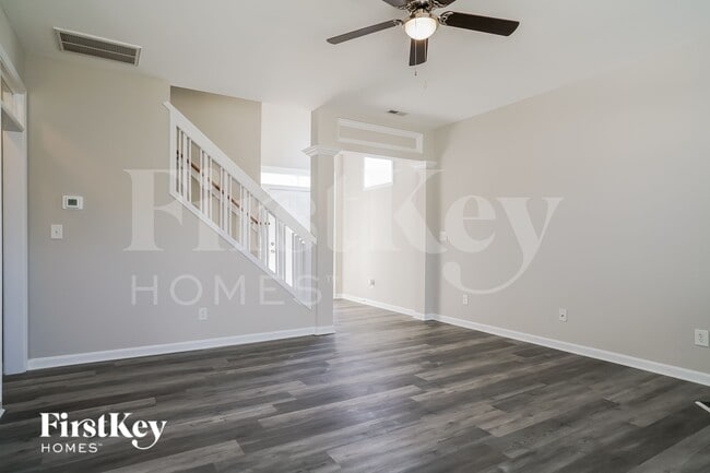 8163 Willowglen Dr