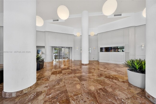 Photo - 3600 Mystic Pointe Dr Unit 310