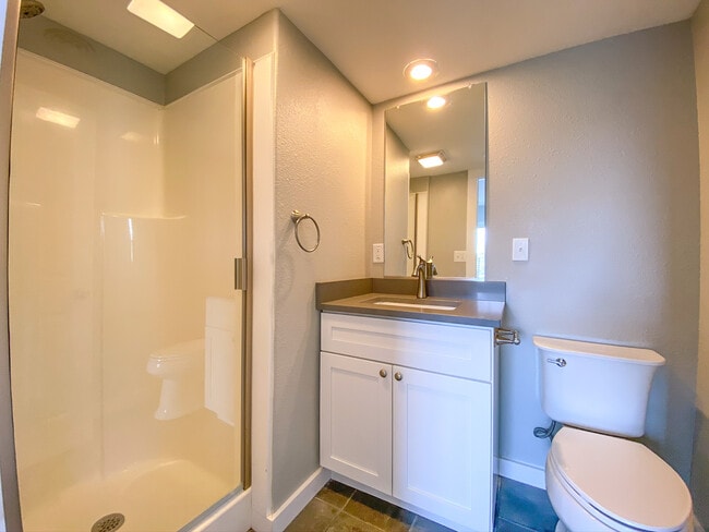 Photo - 304 Welch Ave