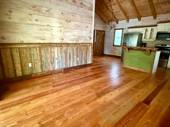 3116 Alenes Dr Unidad Cabin