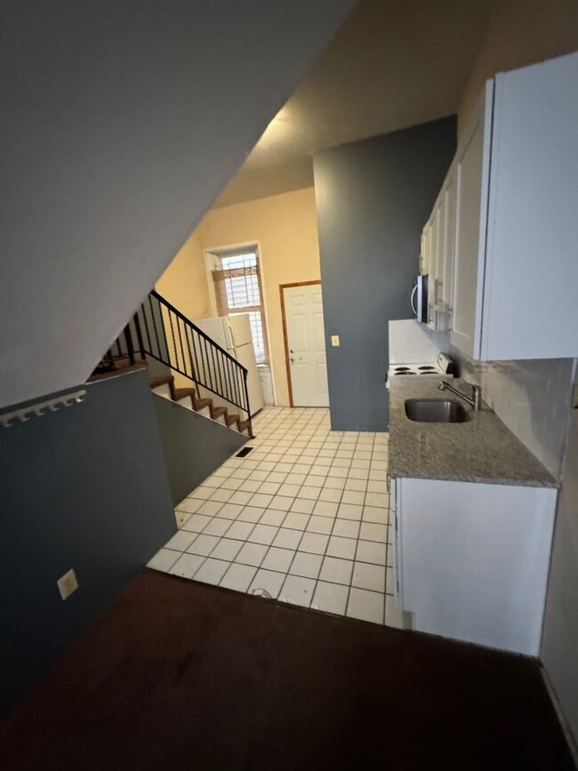 Photo - 639 N 12th St Unidad Apt 1F